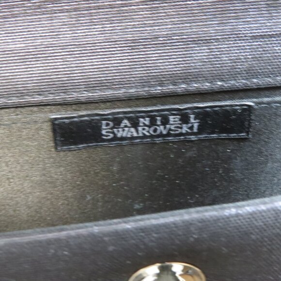 SWAROVSKI Daniel Paris Purse. - Picture 6 of 7